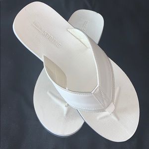 Men’s white flip flops